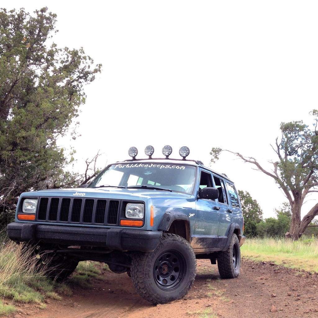 Michael’s 1998 Jeep Cherokee Sport&nbsp;4X4