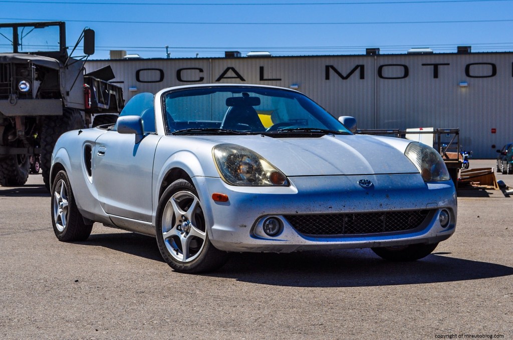 2003 Toyota MR2 Spyder Teaser