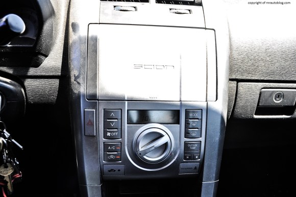 tc radio cover closed