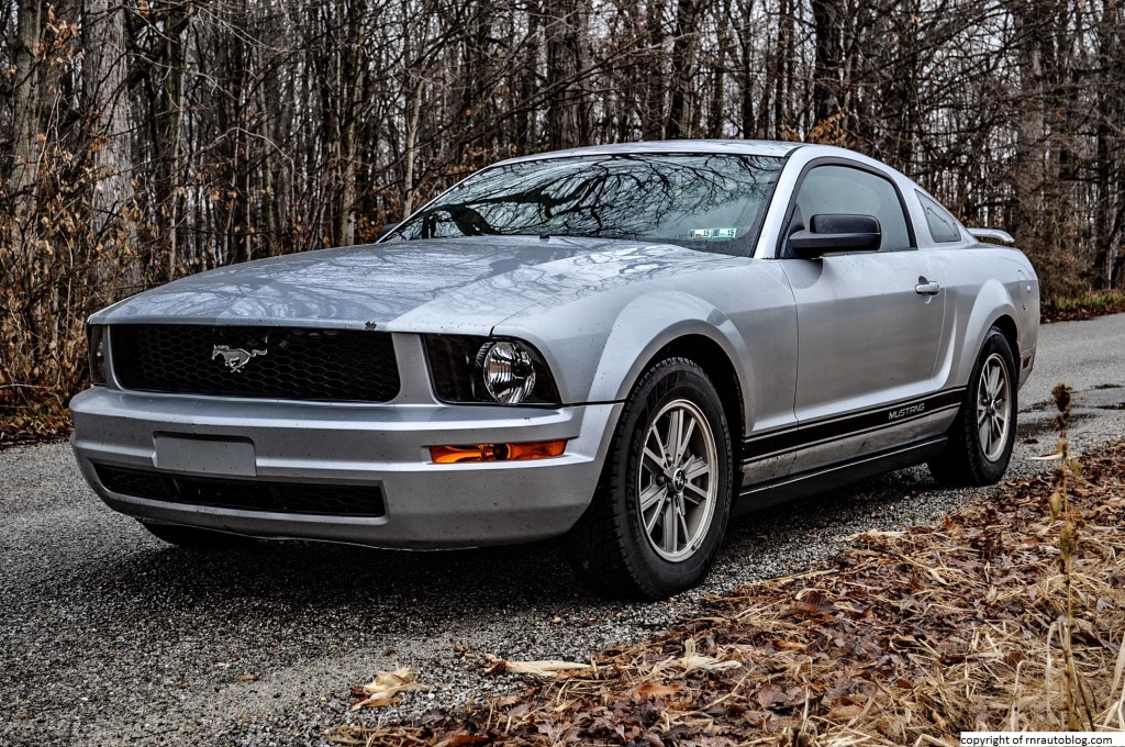 2005 Ford Mustang V6 Premium&nbsp;Teaser